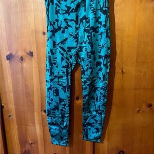 YITTY Teal and Black Patterned Leggings